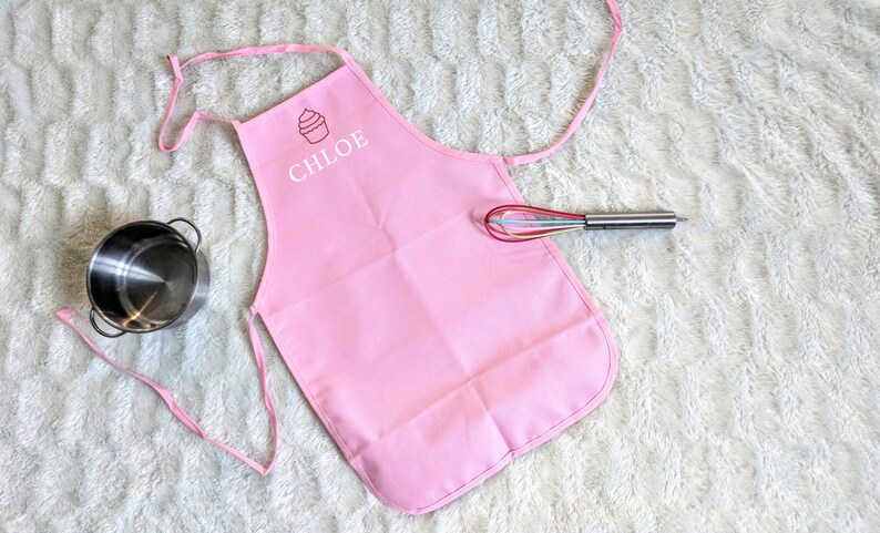 Aprons for kids Kids Stocking Stuffer Girls Cupcake Apron Personalized Gift for Kids Monogram Kids Baking Apron Kids Apron Personalized