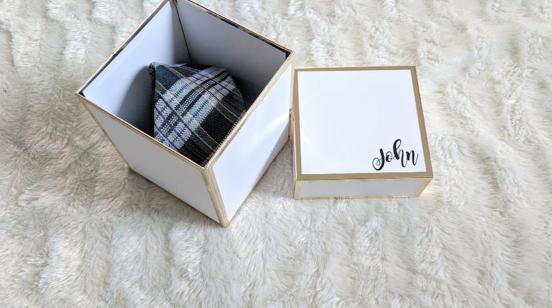 necktie gift box