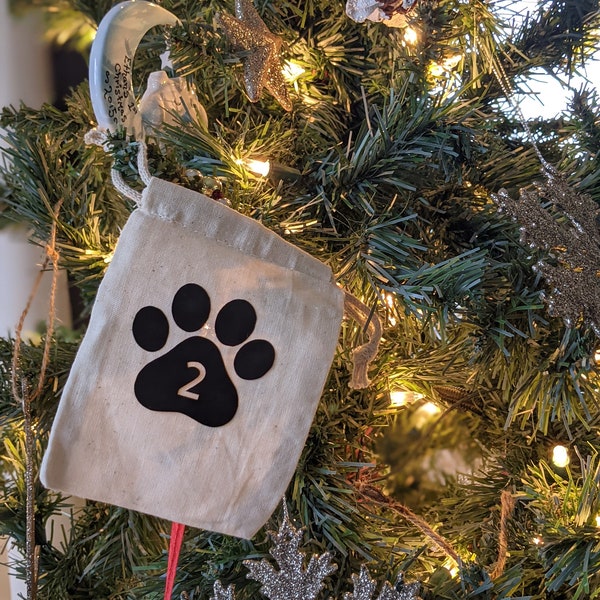 Puppy Treat Tree Advent Calendar | Dog Biscuit Treat Tree Calendar | Puppy Calendar for Christmas | Christmas Dog Calendar | Dog Advent Tree