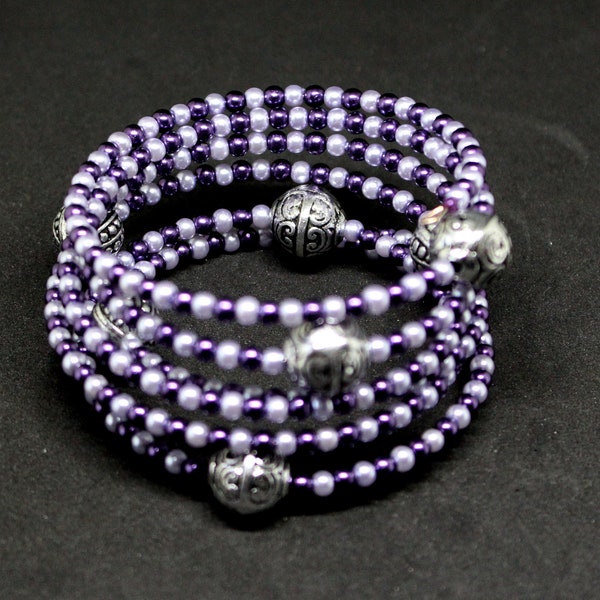 Bracelet à mémoire de forme en perles violet et mauve