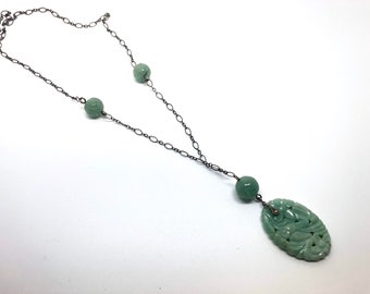 Antique Chinese Hand-Carved Jade Necklace made of Sterling Silver, c. 1920
