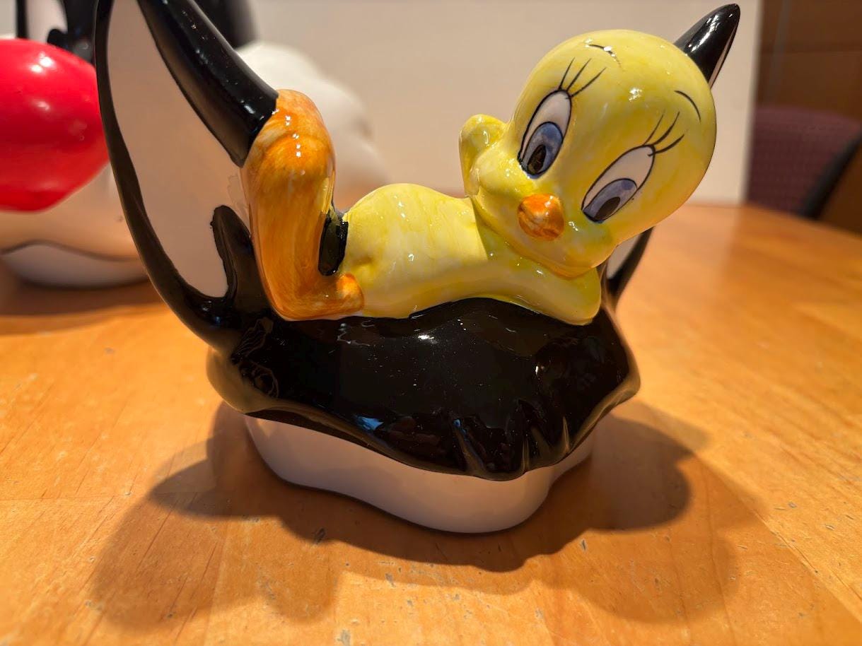 1994 Warner Brothers Looney Tunes Kitchen Tweety and Sylvester