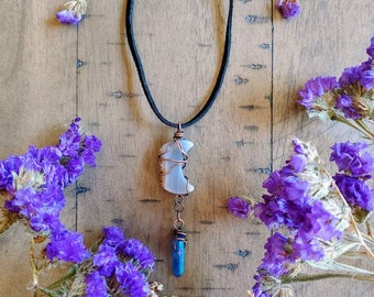 Agate amethyst moon necklace// Blie aura quartz necklace// Crystal necklace// boho// moon jewelry// amethyst jewelry// hippie style