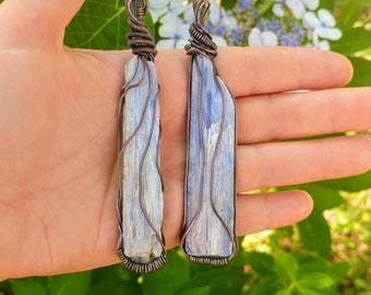 Kyanite crystal necklace// kyanite pendant// boho// wire wrapped jewelry// crystal pendant// talisman// gemstone necklace// rough crystals