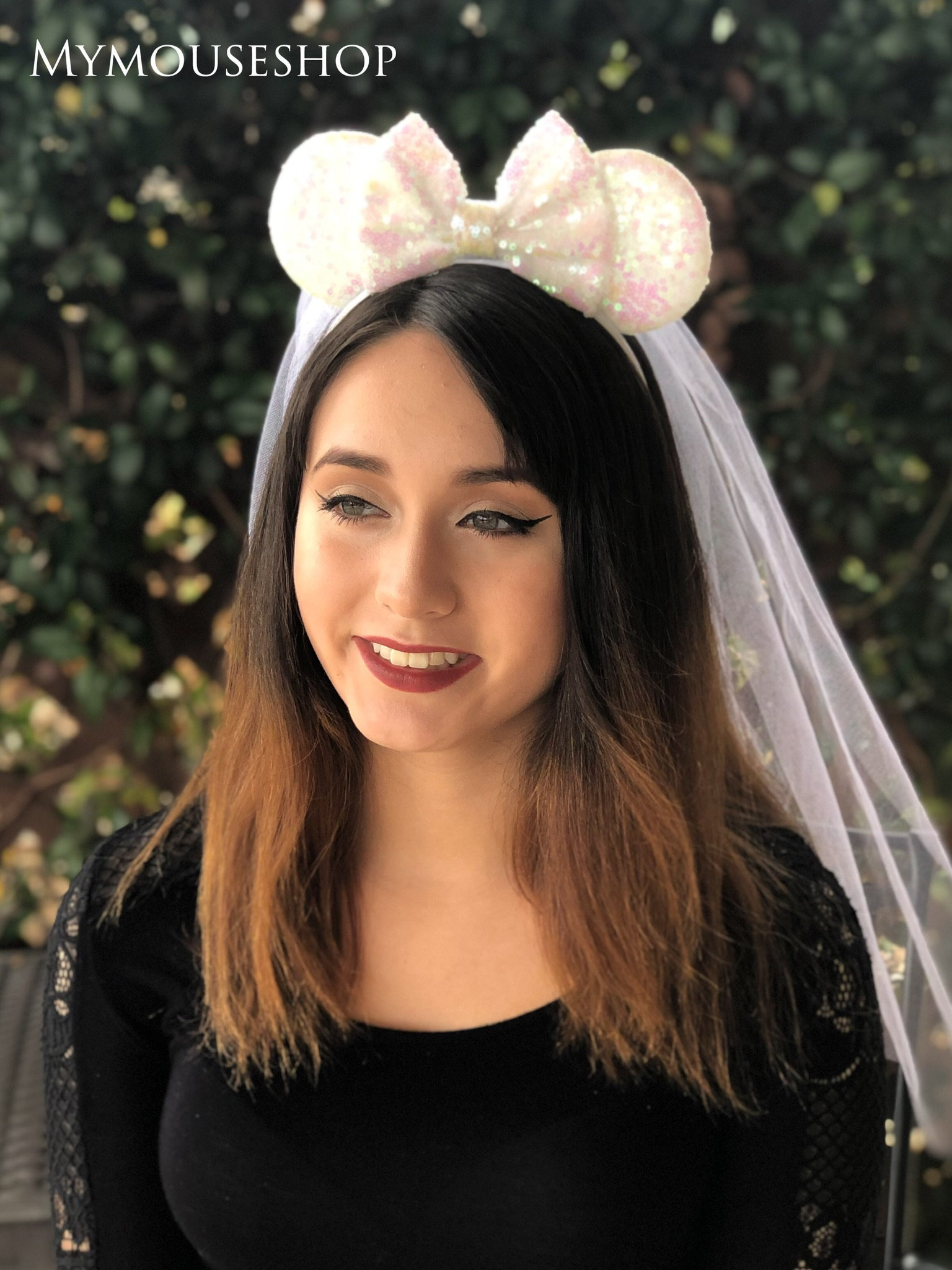 NWT Disney Minnie Mouse Wedding Veil Ears Bride Bridal White Headband New  main image 2