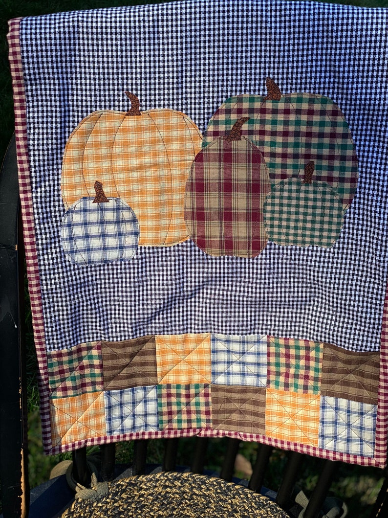 Cindy's Wicked Stitch Homespun Harvest Table Runner - Thumbnail 4