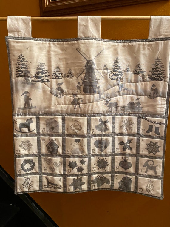 Advent Calendar - Silver Christmas Wonders Quilted Advent Calendar - #AC-81