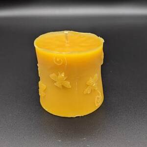 Beeswax Candles - Short Bee Pillar - 100% Pure Beeswax Candle