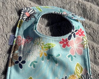 Daisy Days Floral Print Baby Bib – Soft Cotton Absorbent Microfiber | Australian Designer Bib for Babies| Baby Shower Gift