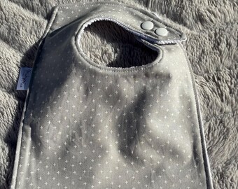 Soft Grey Print Baby Bib – Soft Cotton Absorbent Microfiber | Neutral Bib for Babies| Baby Shower Gift