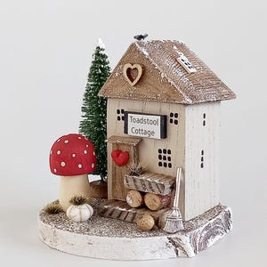 Toadstool Cottage, Driftwood Art, Halloween Wooden House, Fall Decor, Autumn Decoration