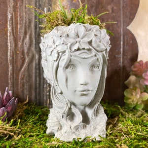 Petite Cement Planter Lady Head Vessel Fairycore Pot Unique Succulent Airplant Display Small Decorative Pot Châteaucore Plant Lover Gifts