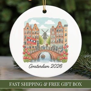 Adorno navideño de Ámsterdam 2026, casas con canales y tulipanes holandeses, recuerdo de viaje para vacaciones en Europa, adorno navideño de acuarela con molino de viento holandés.