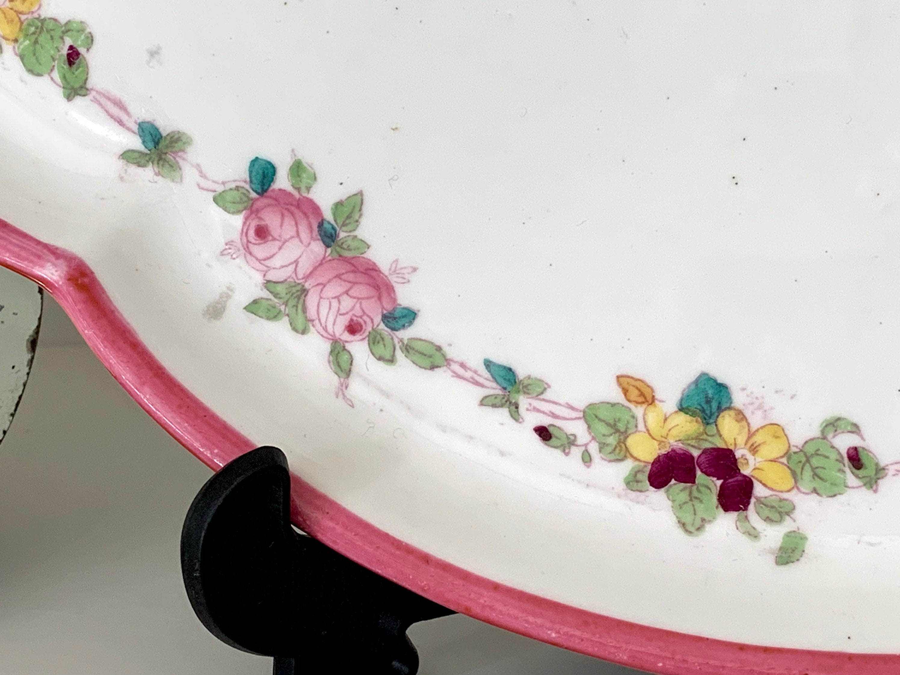 coiffeuse ovale vintage roses roses/plateau pour bibelots, assiette