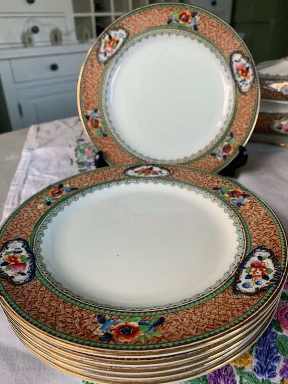 Large sale dinner plates