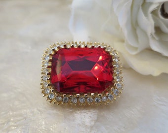 Stunning Vintage Barcs Ruby Glass & gold plate mid century Brooch (412)