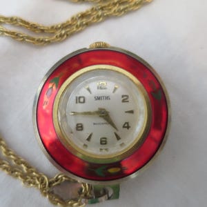 Lovely Vintage Smiths Great Britian Red Guilloches enamel Pendant Watch (394)