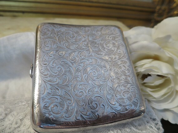 Antique 1902 Birmingham Solid Silver Engraved Case - image 4