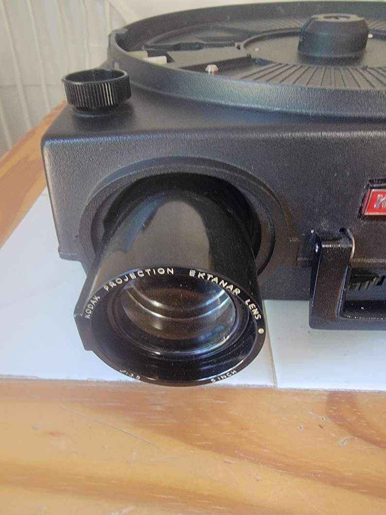 Kodak Carousel 650 Desktop 35mm Slide Projector, Box & Manual - Needs Repair image 7
