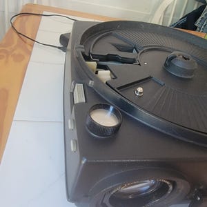Kodak Carousel 650 Desktop 35mm Slide Projector, Box & Manual - Needs Repair image 6