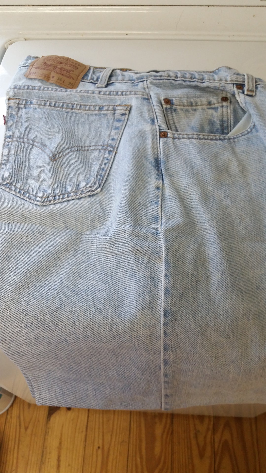 Vintage Levi's 560 Loose Fit Tapered Leg Jeans Men's Size 36W X