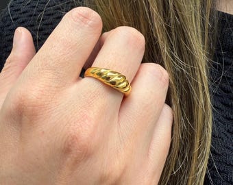 Small Gold Croissant Ring-Dome Ring-Gold Stacking Ring-Layering Ring-Non Tarnish-Waterproof-Dainty Everyday Ring-Christmas Gift