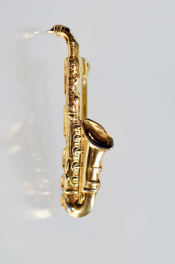 Miniature Music Note//Instrument Tie Tac Lapel Pin