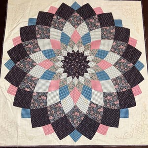 Vintage Giant Dahlia Cheater quilt top star panel print patchwork Spring calico fabric Craft