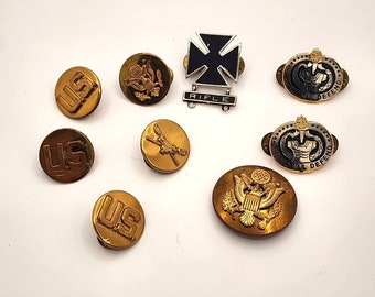 Vintage US Military Insignia Pins & Badges Collection