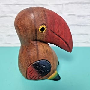 Vintage Hand Carved Wood Toucan Painted Sculpture Figurine Bird Wooden Art 4.5inch Multi-coloured Folk Art