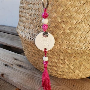Boho keychain/tassel with flowers amulet in white/pink handmade