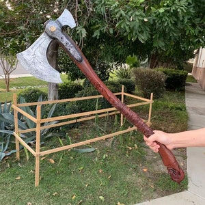 Monogram Axe, Custom TOMAHAWK, Personalized Axe, Engraved Axes, God of War 4 Life-Size Kratos&#39; Axe Foam Replica 1:1 Scale Cosplay Prop