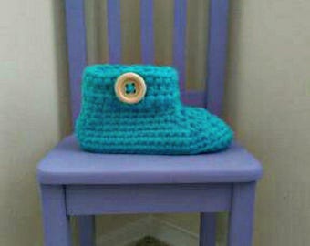 Chunky Buttoned Slipper Crochet Pattern - The Lavender Chair - *PDF FILE ONLY* Instant Download