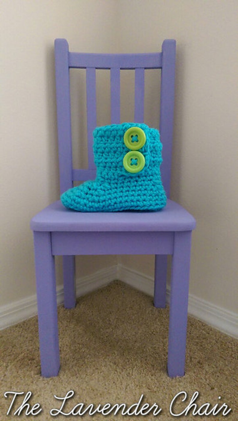 Chunky 2-Buttoned Slipper Crochet Pattern The Lavender Chair image 1