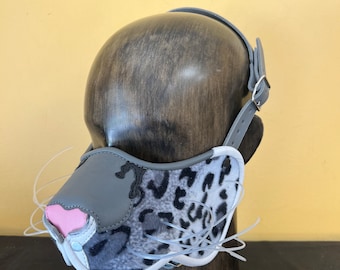 Large cat snouts only