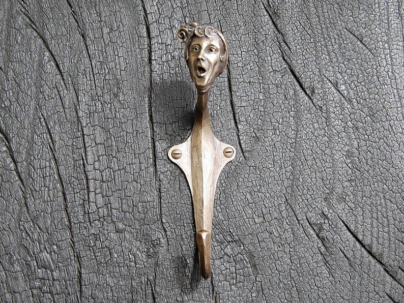 Gancho de pared Art Déco de bronce: colgador de escultura de jazz de los años 20. N.° 5 imagen 1