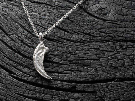 Silver Komodo Dragon Claw Pendant - Etsy