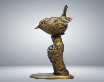 Handcrafted Bronze Wren Sculpture: Detailed Bird Art by Nick Davis