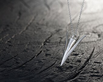 Silver Medieval Arrowhead Pendant