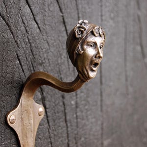 Gancho de pared Art Déco de bronce: colgador de escultura de jazz de los años 20. N.° 5 imagen 8