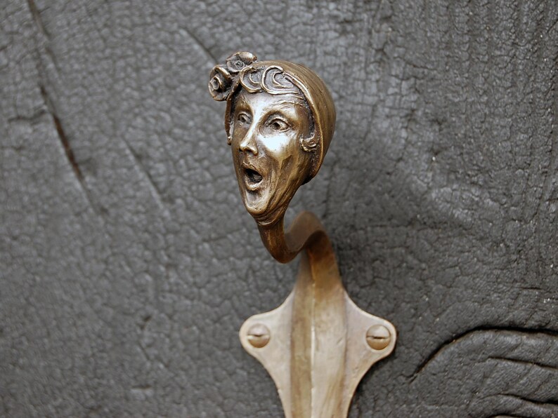 Gancho de pared Art Déco de bronce: colgador de escultura de jazz de los años 20. N.° 5 imagen 10