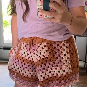 Patrón de shorts cuadrados de ganchillo estilo abuela: inspirados en Taylor Swift (patrón en PDF) imagen 6