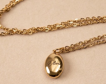 Personalised Name Necklace – Gold Pebble Pendant, Custom Jewellery for Women