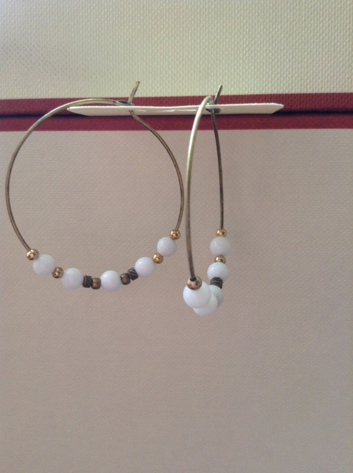 Nanda White Agate Earrings
