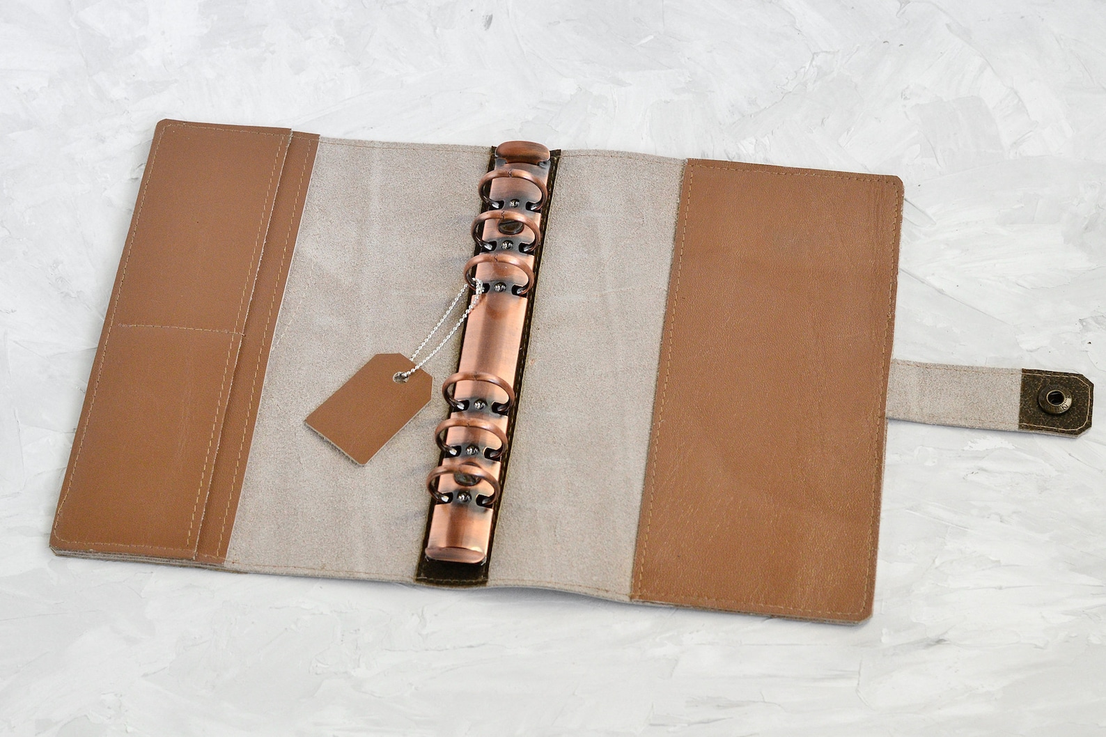 Gallery leather planner