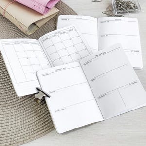 TN-inzetstukken in paspoortformaat 2025 2026, bedrukte vullingen Traveler's notebook, inlegvellen voor paspoort, maandelijks, ongedateerd planner, WO2P TN-agenda