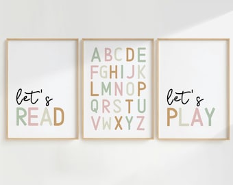 Set de arte mural para sala de juegos: Póster del abecedario, "A leer, a jugar" (archivos digitales)