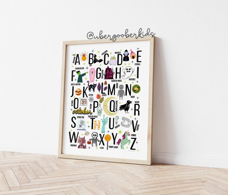 Peut inclure: Une affiche d'alphabet color&eacute;e avec des illustrations et des mots sur le th&egrave;me d'Halloween. L'affiche pr&eacute;sente une vari&eacute;t&eacute; de personnages effrayants, notamment une araign&eacute;e, un fant&ocirc;me, une sorci&egrave;re, un vampire, un zombie et une licorne. L'affiche est parfaite pour d&eacute;corer la chambre d'un enfant ou une salle de classe pour Halloween.