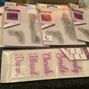 Cinque nuovi compagni di crafting Gemini embossing folders