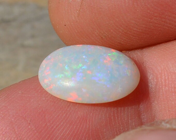 Australian Coober Pedy Opal Cabochon 14 x 10 , 2.5 Carats